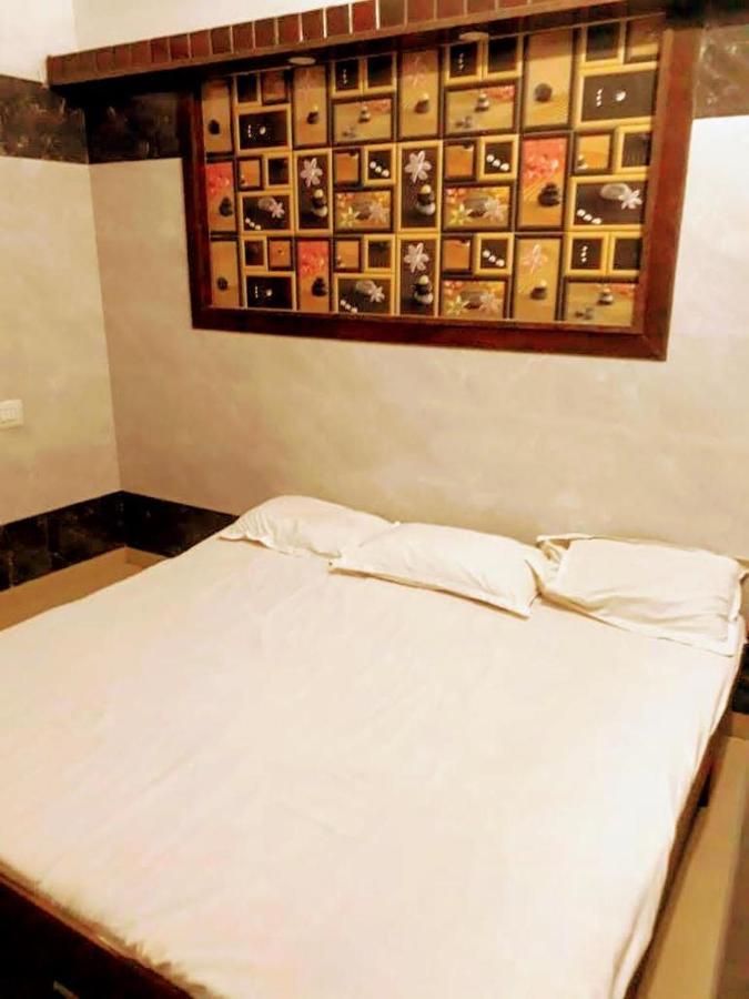 Rehoboth Grand Hotel Kanyakumari Buitenkant foto