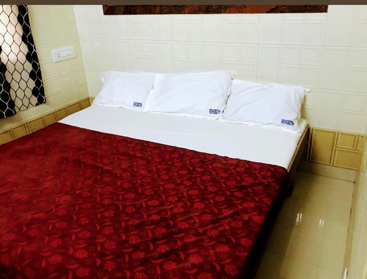 Rehoboth Grand Hotel Kanyakumari Buitenkant foto